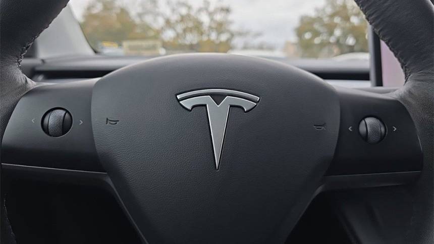 2021 Tesla Model Y 5YJYGDEE8MF254041