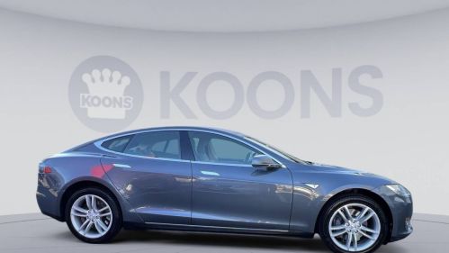 2013 Tesla Model S 5YJSA1CG2DFP03966