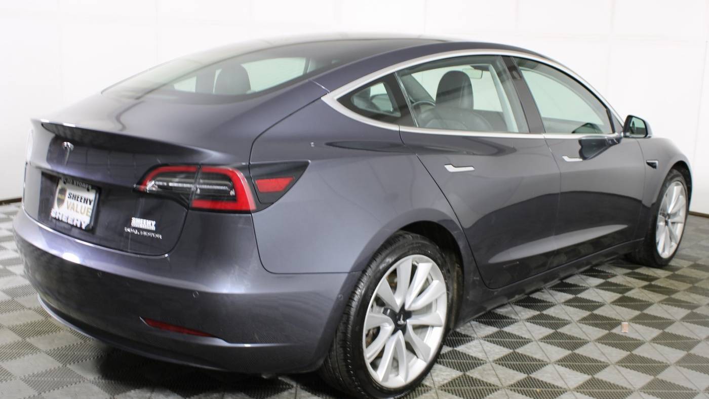 2018 Tesla Model 3 5YJ3E1EBXJF132846