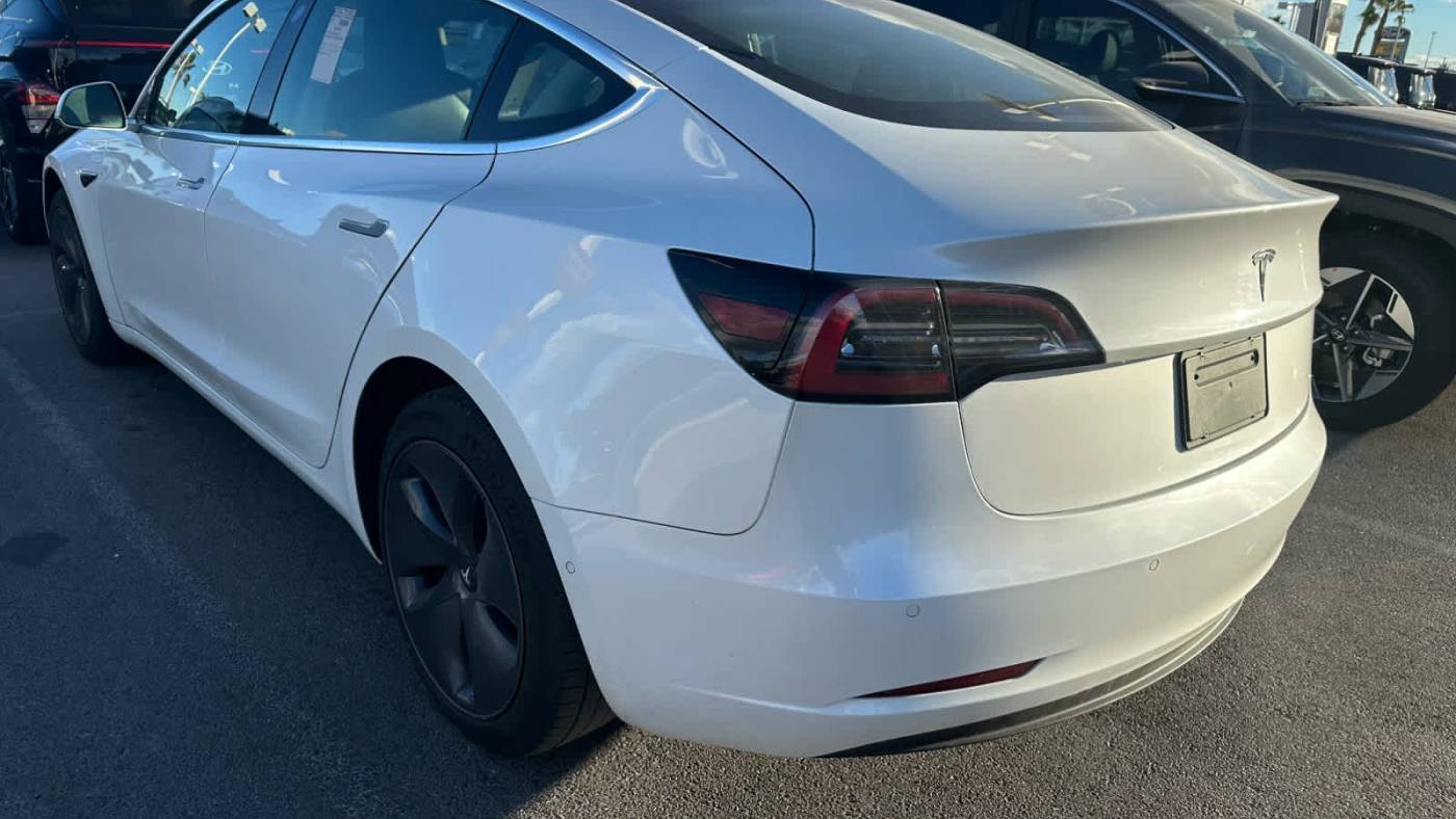 2019 Tesla Model 3 5YJ3E1EA9KF299921