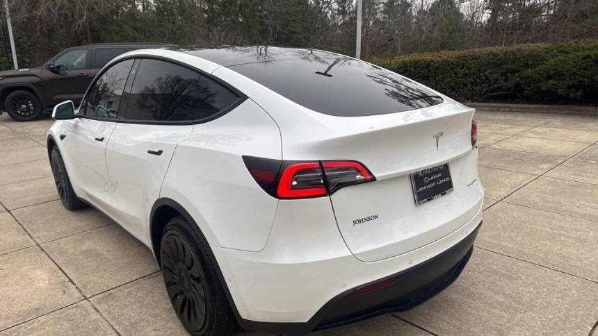 2021 Tesla Model Y 5YJYGDEE9MF177325