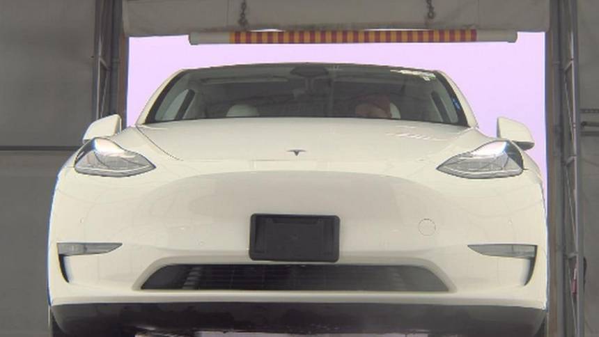 2020 Tesla Model Y 5YJYGDEE1LF032780