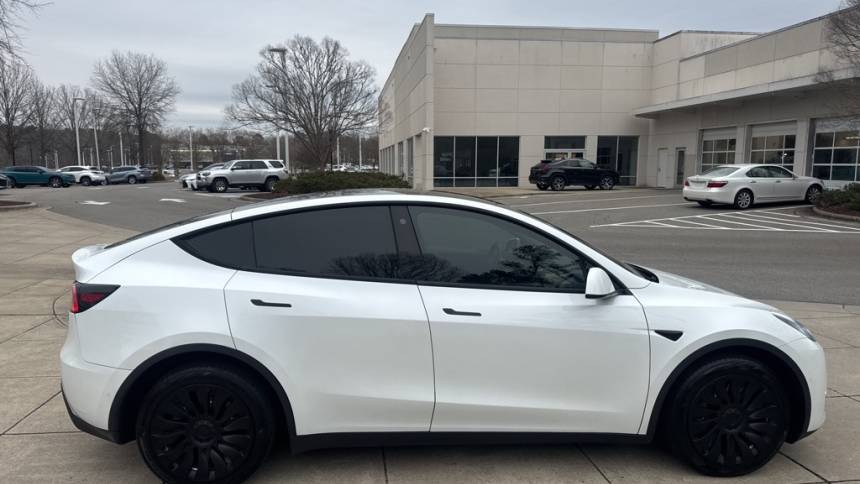 2021 Tesla Model Y 5YJYGDEE9MF177325