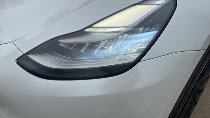 2021 Tesla Model Y 5YJYGDEE9MF177325