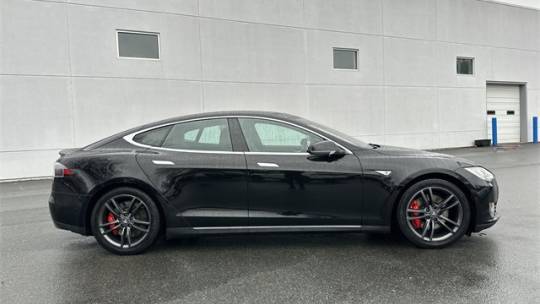 2014 Tesla Model S 5YJSA1H28EFP63717