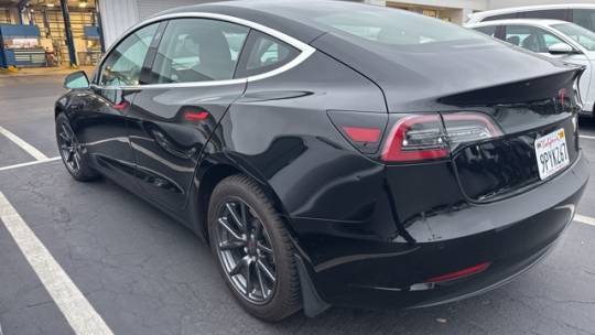 2019 Tesla Model 3 5YJ3E1EA8KF321584