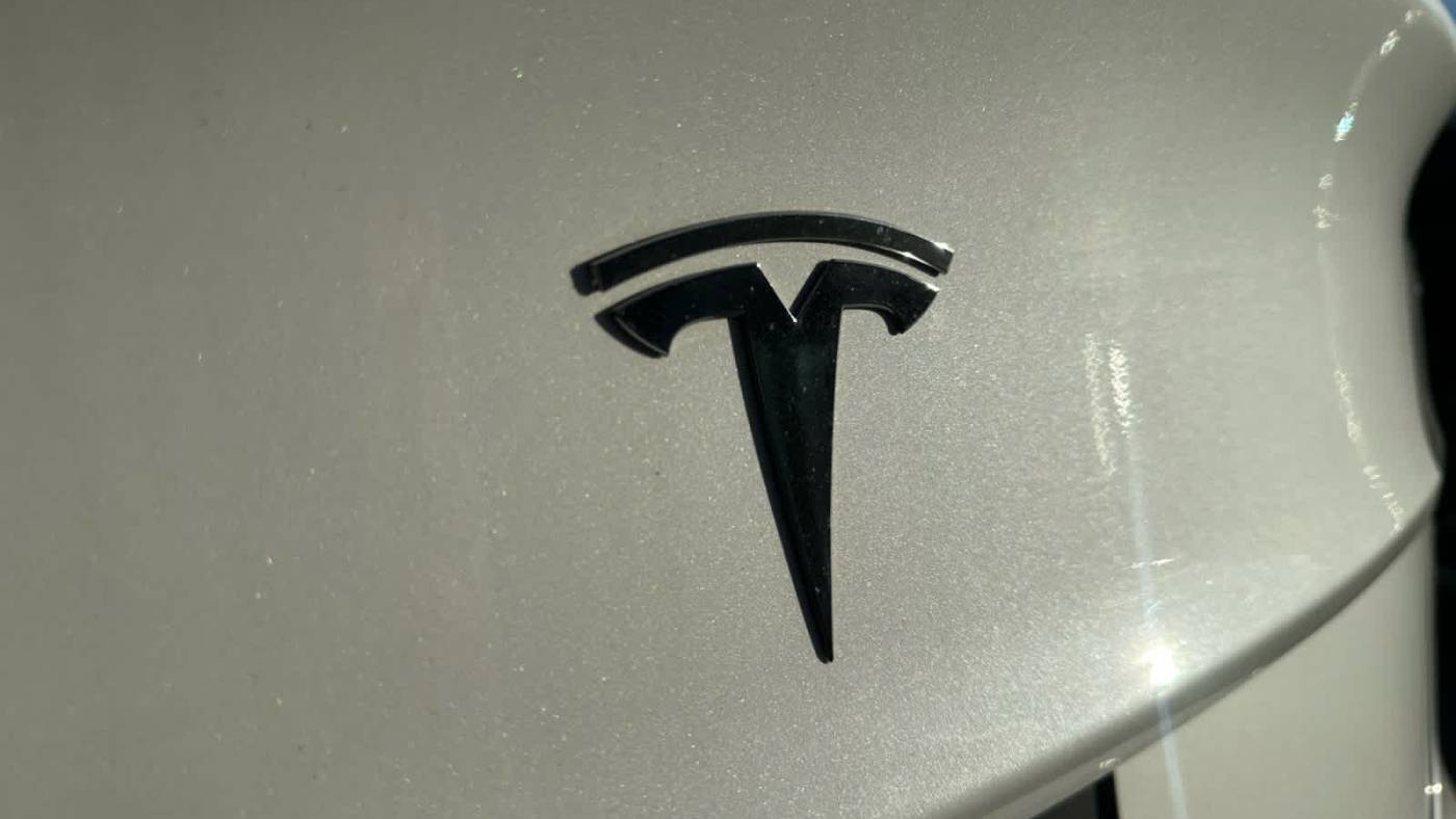 2019 Tesla Model 3 5YJ3E1EA9KF299921