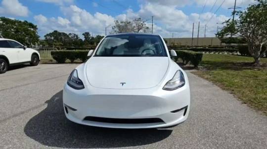 2021 Tesla Model Y 5YJYGDEE1MF075128