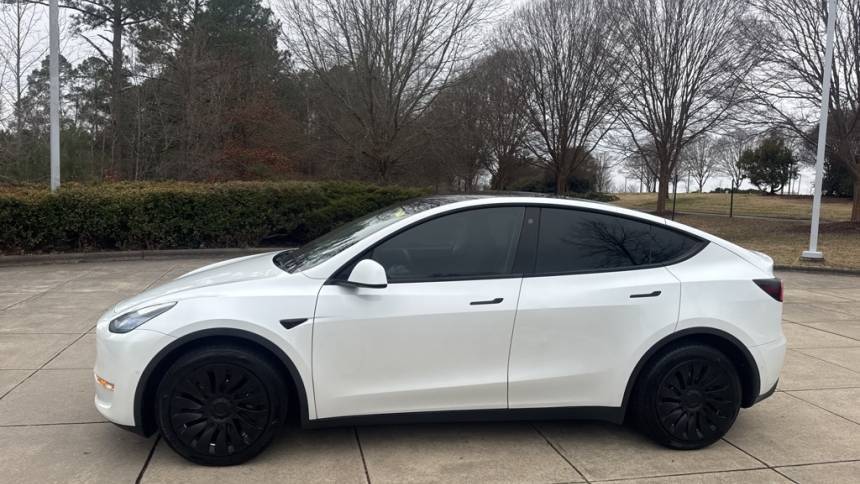 2021 Tesla Model Y 5YJYGDEE9MF177325