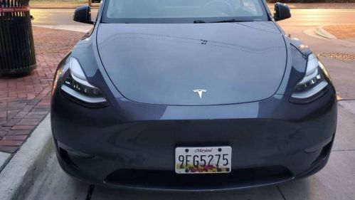 2021 Tesla Model Y 5YJYGDEE1MF065697