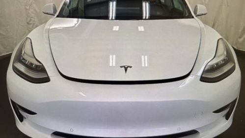 2019 Tesla Model 3 5YJ3E1EB2KF199636