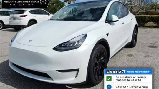 2021 Tesla Model Y 5YJYGDEE1MF075128