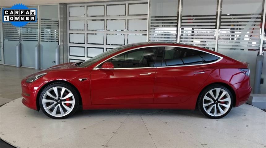 2018 Tesla Model 3 5YJ3E1EB8JF083601