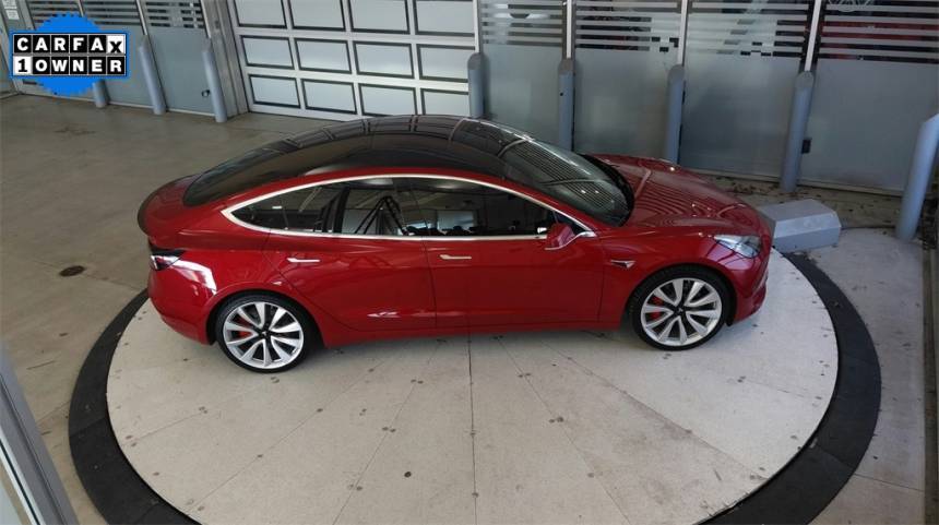 2018 Tesla Model 3 5YJ3E1EB8JF083601