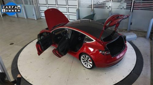 2018 Tesla Model 3 5YJ3E1EB8JF083601