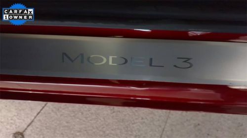 2018 Tesla Model 3 5YJ3E1EB8JF083601