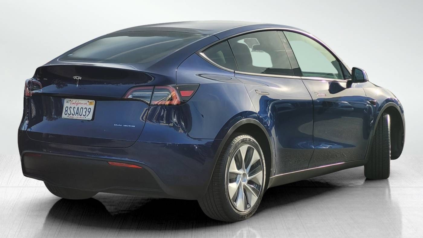 2020 Tesla Model Y 5YJYGDEE7LF054184