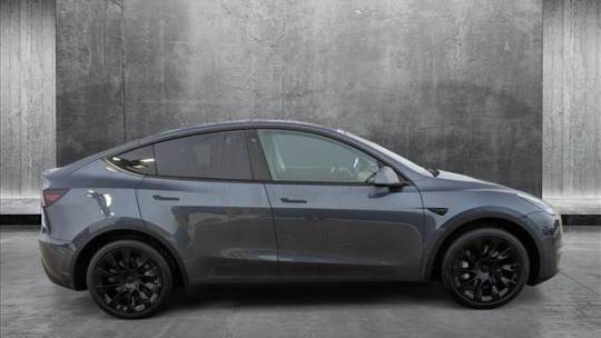 2020 Tesla Model Y 5YJYGDEE8LF048877