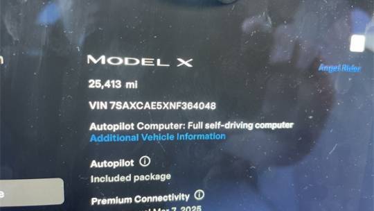 2022 Tesla Model X 7SAXCAE5XNF364048