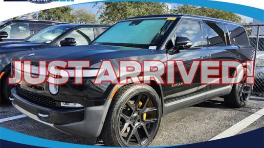 2023 Rivian R1S 7PDSGABA9PN003971