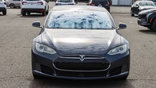 2016 Tesla Model S 5YJSA1E24GF122863