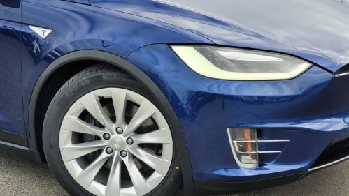 2016 Tesla Model X 5YJXCBE29GF019010