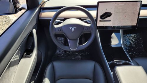 2021 Tesla Model Y 5YJYGDEE0MF070390