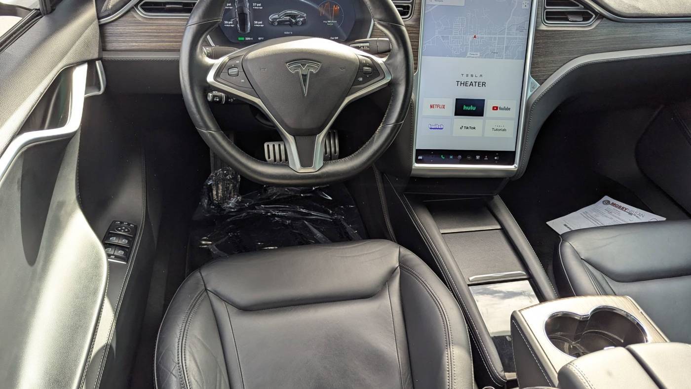 2015 Tesla Model S 5YJSA1H47FF081110