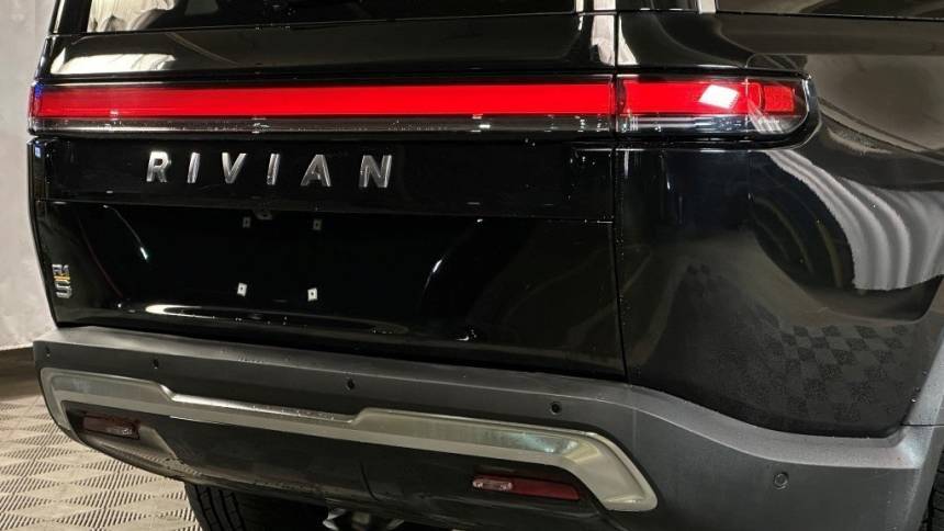 2023 Rivian R1S 7PDSGABA7PN007307