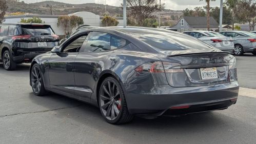 2015 Tesla Model S 5YJSA1H47FF081110