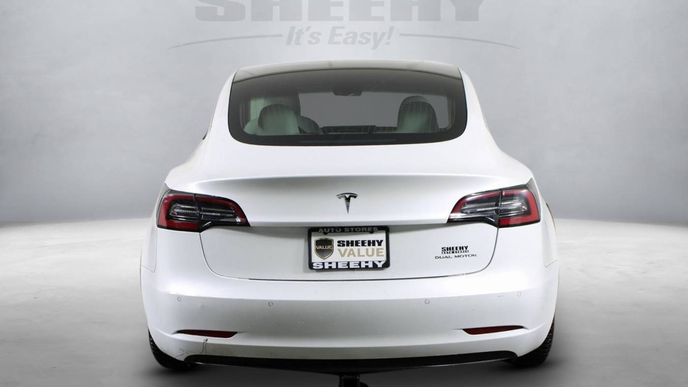 2019 Tesla Model 3 5YJ3E1EB7KF213594