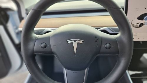 2019 Tesla Model 3 5YJ3E1EA3KF485194