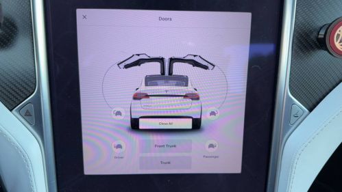 2017 Tesla Model X 5YJXCBE20HF038028