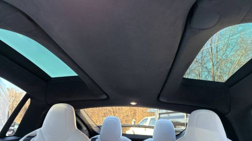 2017 Tesla Model X 5YJXCBE20HF038028