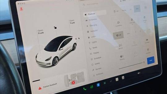 2018 Tesla Model 3 5YJ3E1EA1JF126585