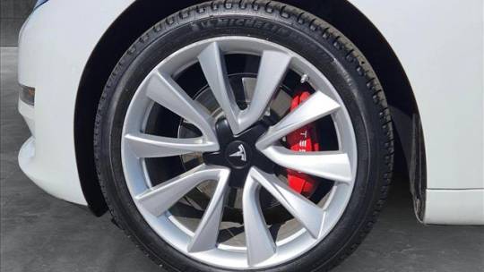 2018 Tesla Model 3 5YJ3E1EA1JF126585