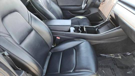 2018 Tesla Model 3 5YJ3E1EA1JF126585