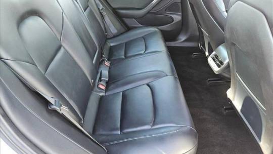 2018 Tesla Model 3 5YJ3E1EA1JF126585