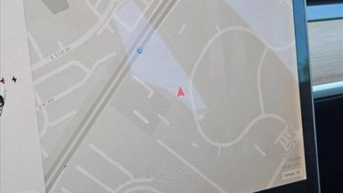 2018 Tesla Model 3 5YJ3E1EA1JF126585