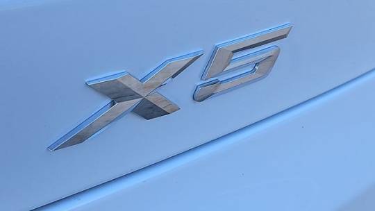 2025 BMW X5 5UX43EU00S9X01358