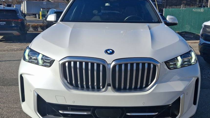 2025 BMW X5 5UX43EU01S9W99491