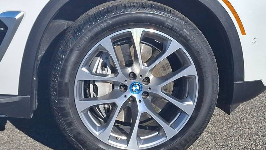 2025 BMW X5 5UX43EU01S9W99491
