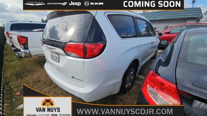 2018 Chrysler Pacifica 2C4RC1N74JR364553
