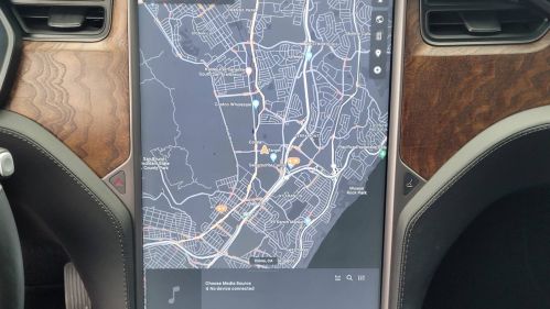 2023 Tesla Model X 7SAXCDE57PF370717