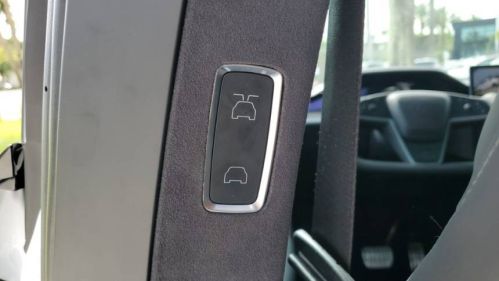 2023 Tesla Model X 7SAXCDE57PF370717