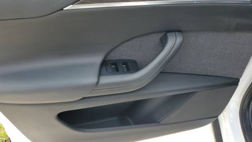 2023 Tesla Model X 7SAXCDE57PF370717