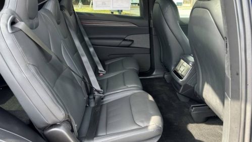 2023 Tesla Model X 7SAXCDE57PF370717