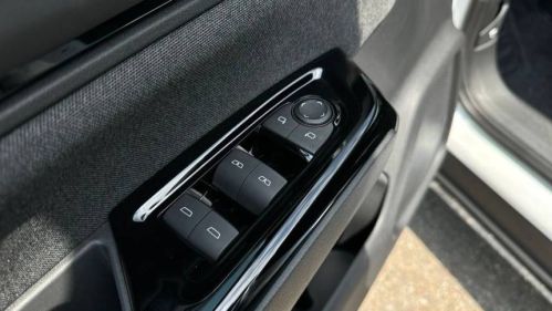 2023 Porsche Taycan WP0AB2Y11PSA35350