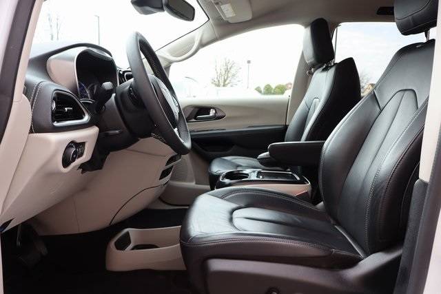 2021 Toyota Prius Prime JTDKAMFP8M3183914