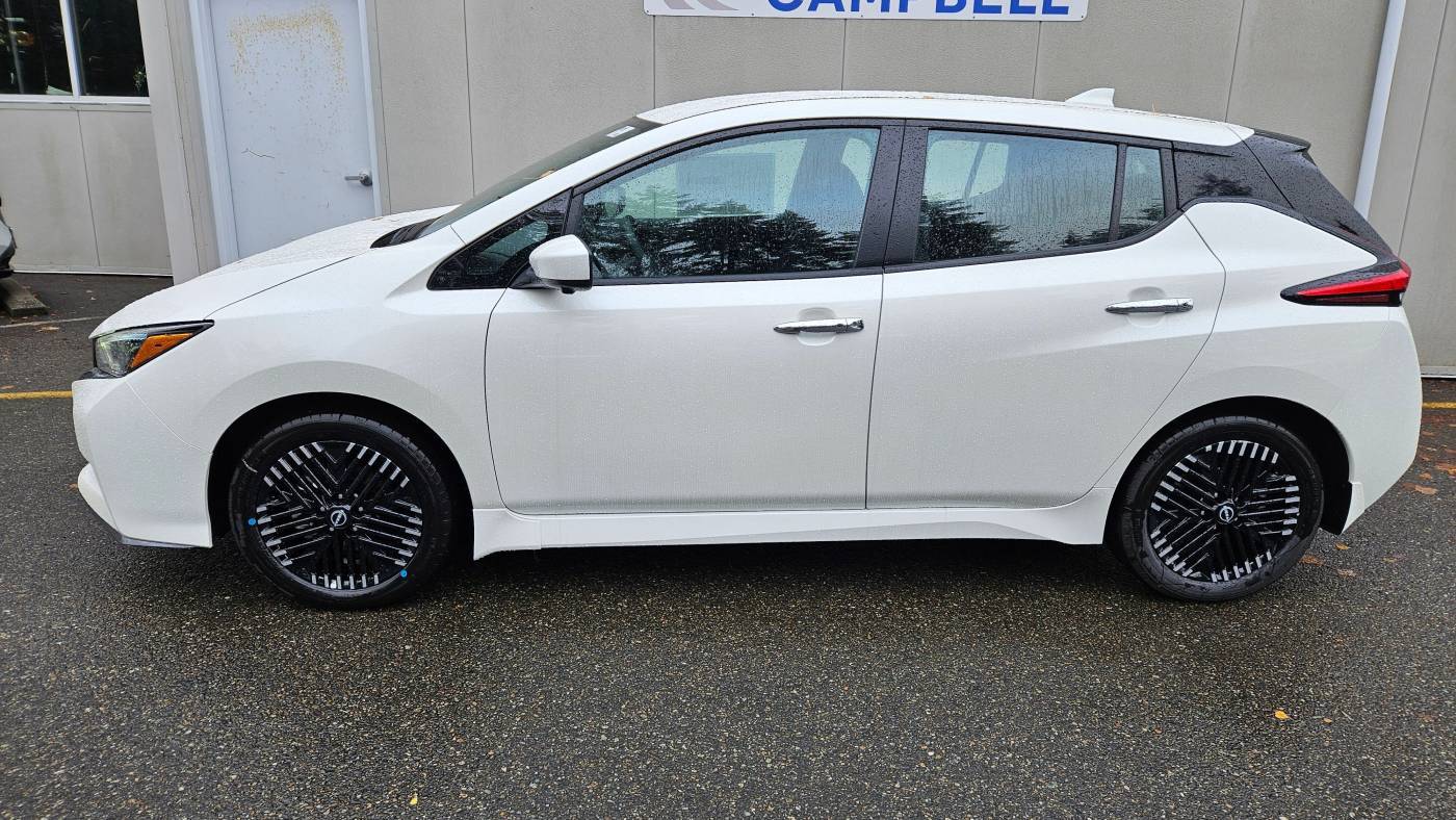 2025 Nissan LEAF 1N4CZ1CVXSC561913